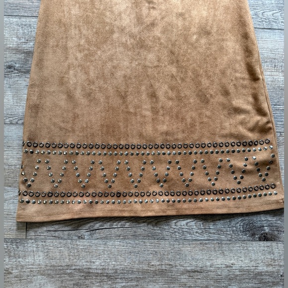 Spense Tan Midi Dress with Studded Hem - Picture 5 of 5